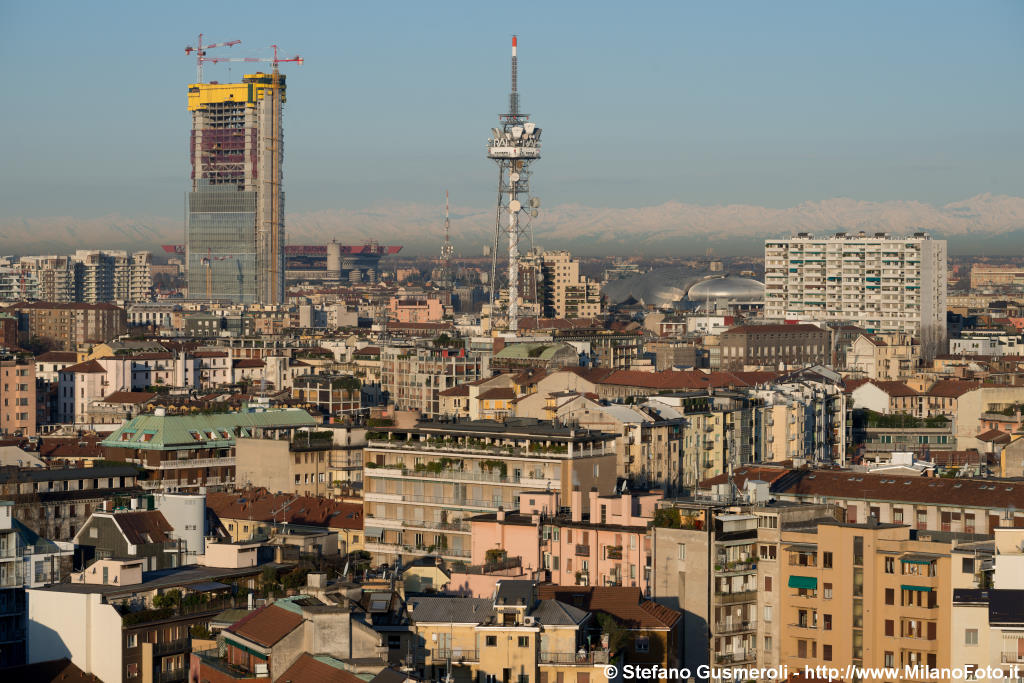  Torre Isozaki, RAI e Sempione33 - click to next image