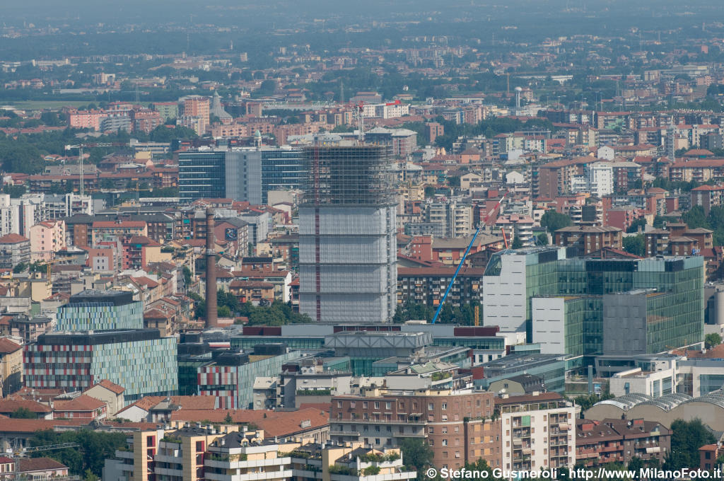  Maciachini Center e Jax Tower - click to next image