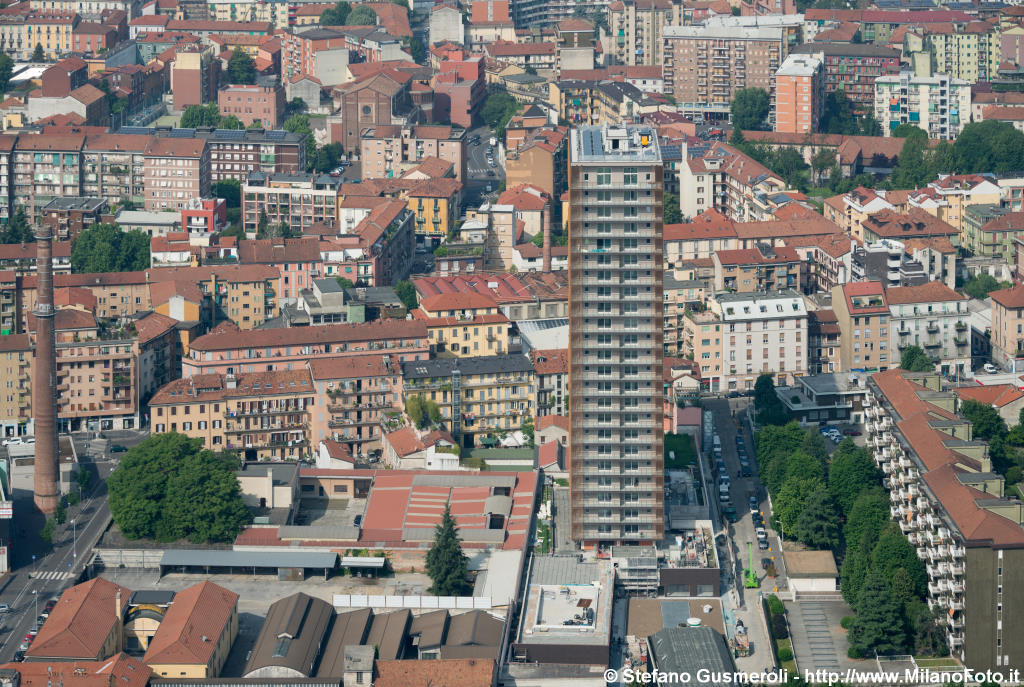  Giax Tower - click to next image