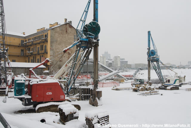  Il cantiere innevato - click to next image