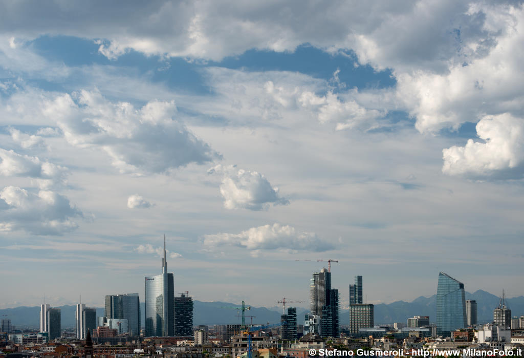  Skyline di Porta Nuova - click to next image