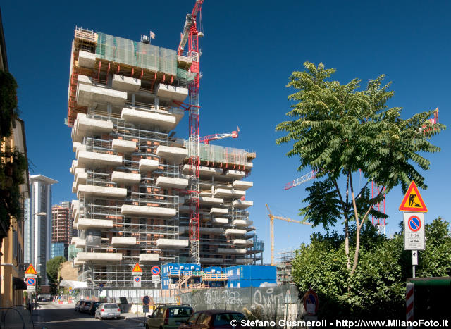  Bosco Verticale - click to next image