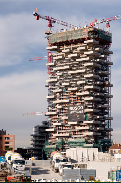  Bosco Verticale - click to next image