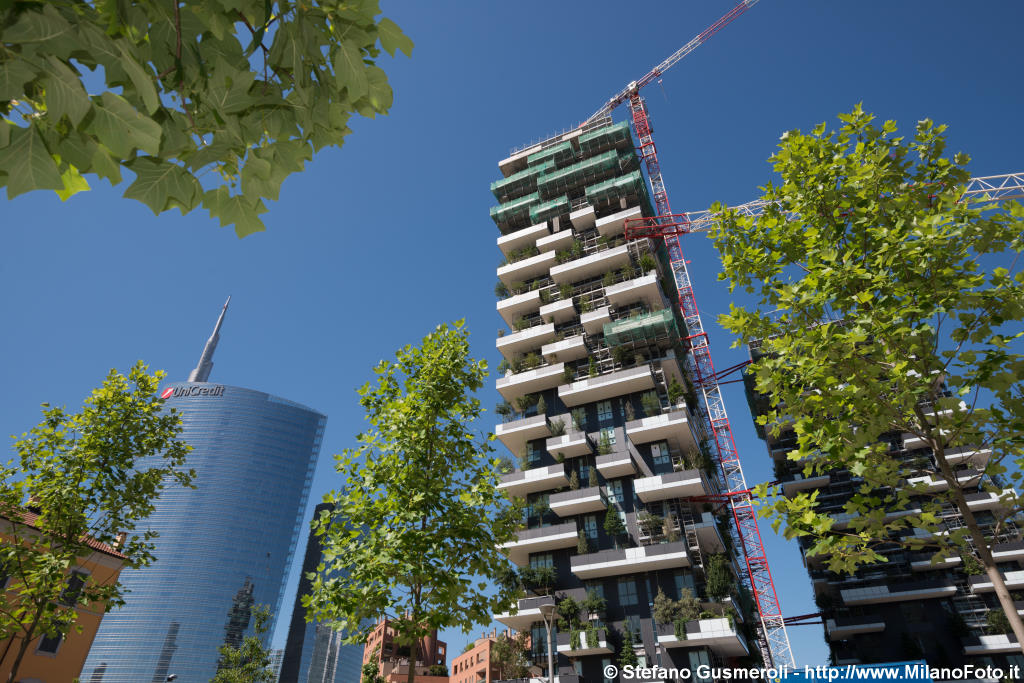  Bosco Verticale - click to next image