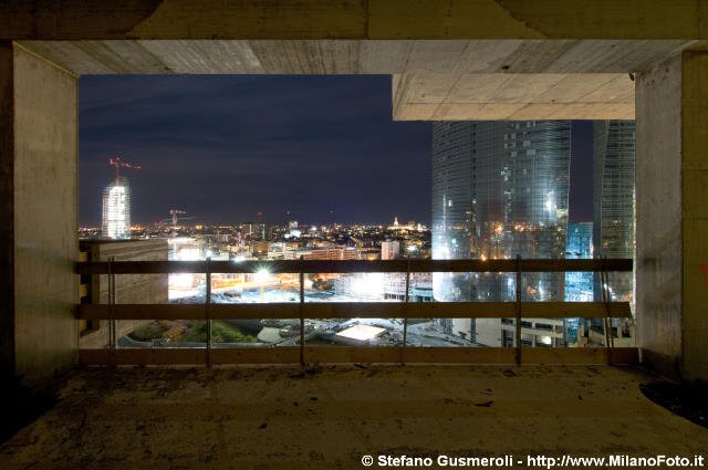  Panorama notturno dal cantiere - click to next image