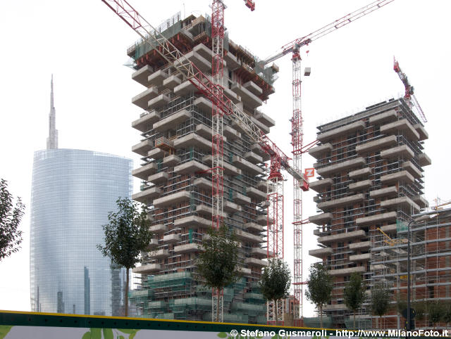  Bosco Verticale - click to next image