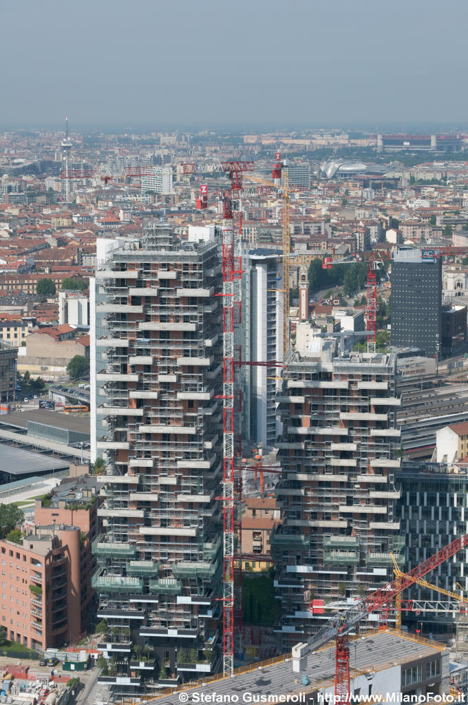  Bosco Verticale - click to next image