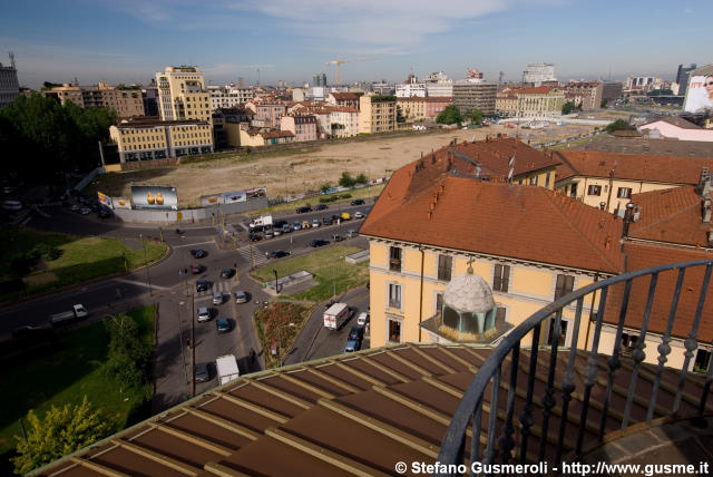  Dalla cupola di S.Gioachimo verso le Varesine - click to next image