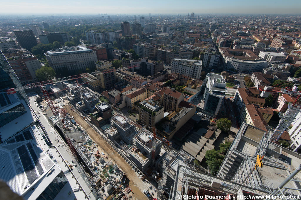  Panorama sulle ville - click to next image