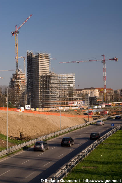  Viale de Gasperi e cantiere WJC - click to next image