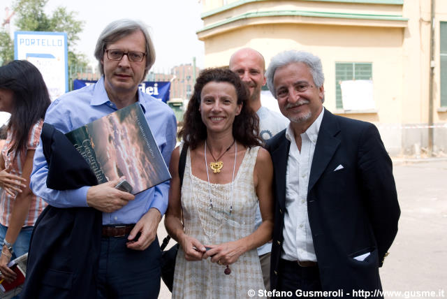  Sgarbi con il fronte dei cittadini - click to next image