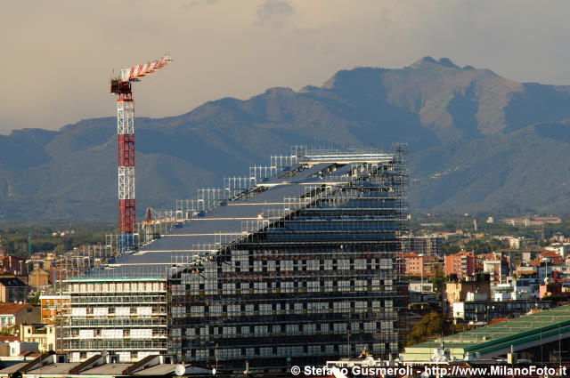  Edificio Vittoria Assicurazioni B e monte Generoso - click to next image