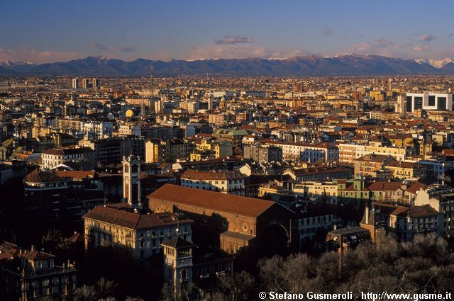  Corpus Domini, prealpi comasche e del triangolo lariano - click to next image