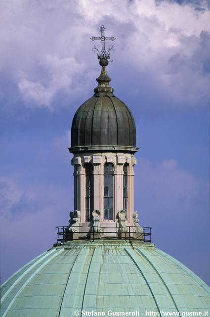  Lanterna cupola S.Alessandro - click to next image