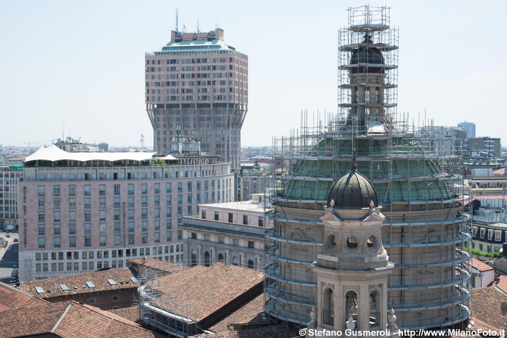  Cupola S.Alessandro con ponteggio - click to next image