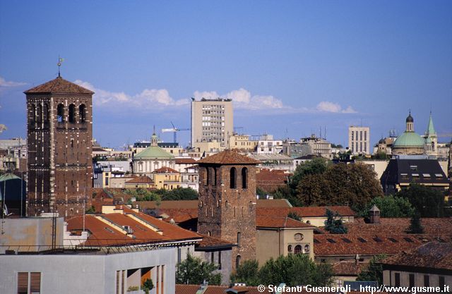  Campanili di S.Ambrogio e panorama - click to next image