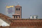 20140319_121109 Campanili S.Ambrogio e torre Isozaki in costruzione