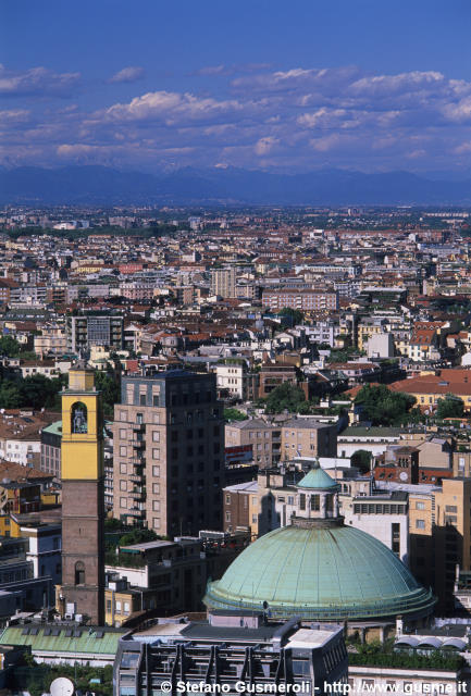  Campanile e cupola di S.Carlo - click to next image