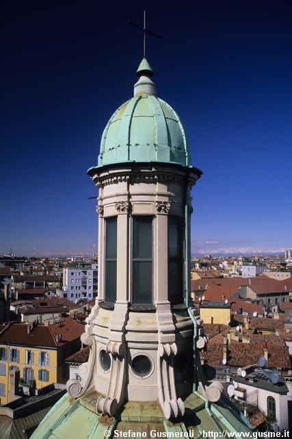  Lanterna sulla cupola di S.Giorgio al Palazzo - click to next image