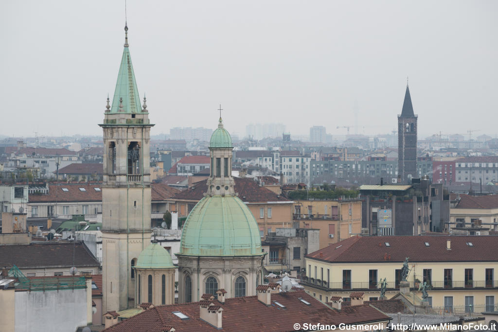  Campanili S.Giorgio al Palazzo e S.Eustorgio - click to next image