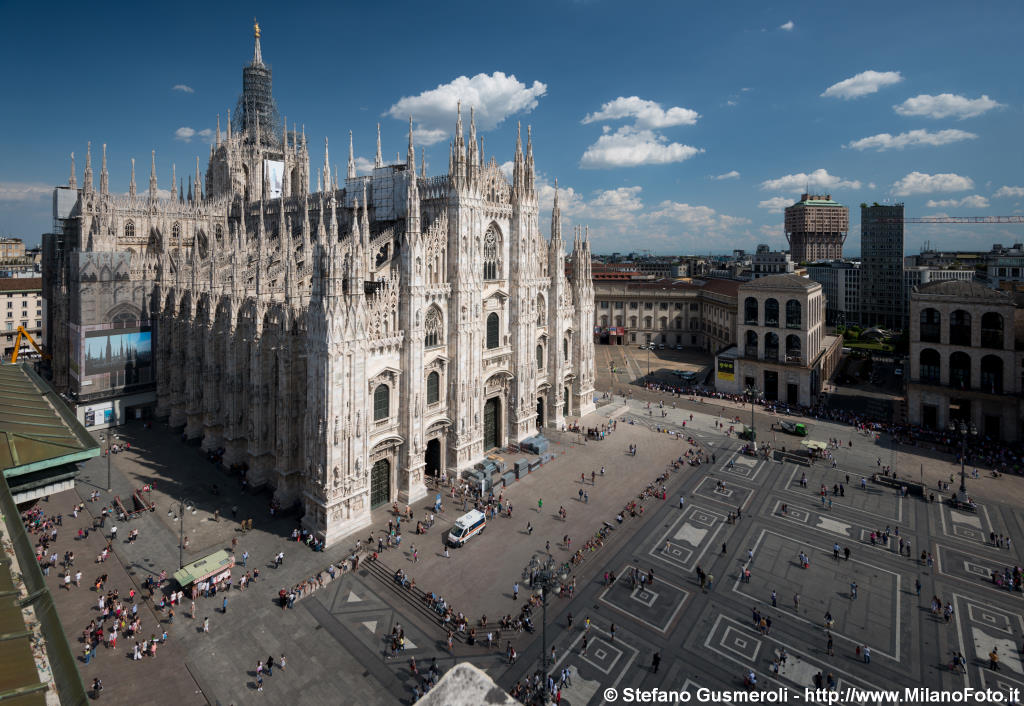  Duomo - click to next image