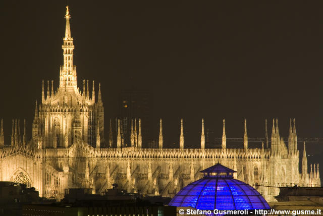  Duomo e cupola Galleria V.E - click to next image