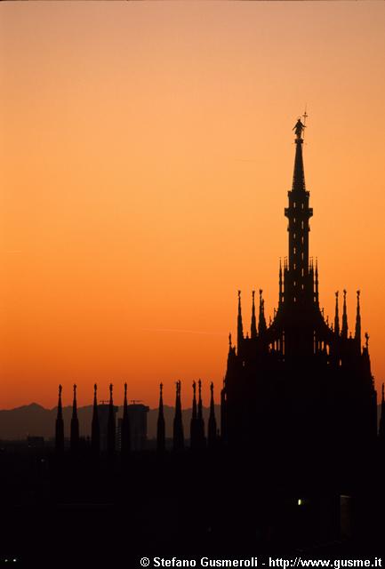  Duomo al tramonto - click to next image