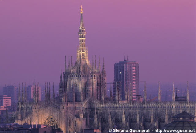  Duomo al tramonto - click to next image