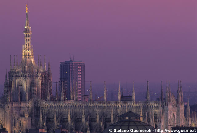  Duomo al tramonto - click to next image