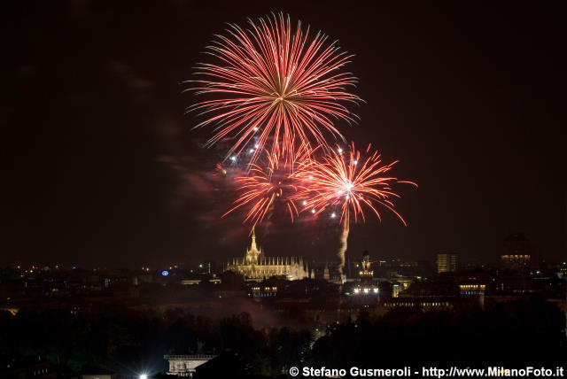  Fuochi d'artificio e Duomo - click to next image