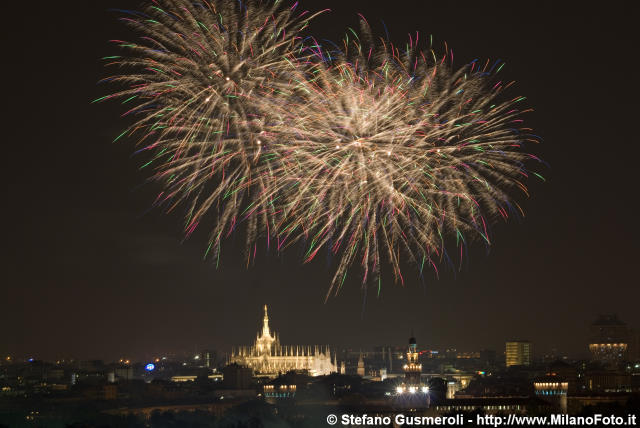  Fuochi d'artificio e Duomo - click to next image