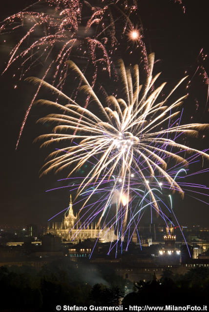  Fuochi d'artificio e Duomo - click to next image