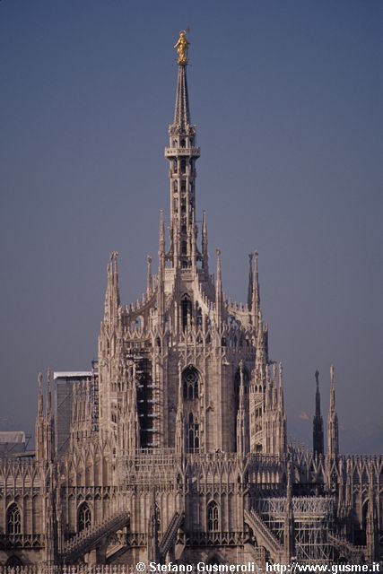  Guglia maggiore del Duomo - click to next image