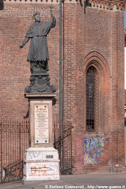  Statua S.Carlo Borromeo - click to next image