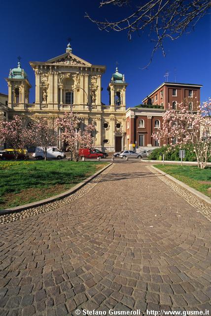  Piazza Tommaseo - click to next image