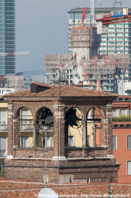  Cella campanaria del campanile S.Maria del Carmine - click to next image