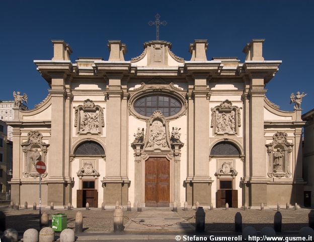  S.Maria della Passione - Facciata - click to next image