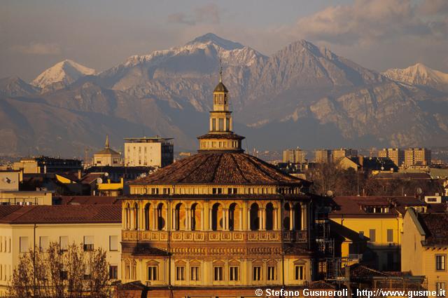  Tiburio S.Maria delle Grazie e Grigne - click to next image