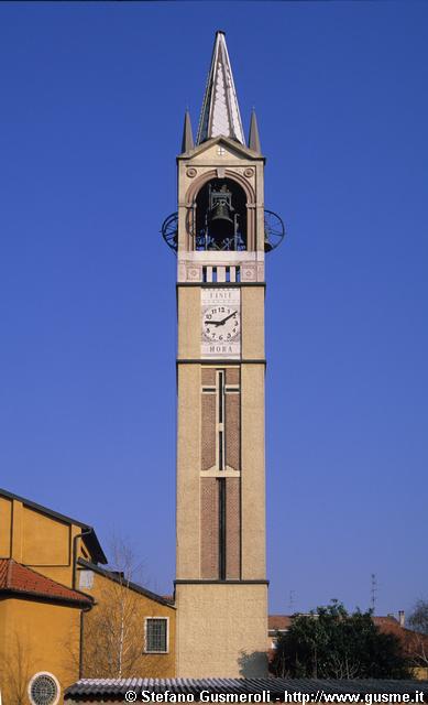  Campanile privo di croce - click to next image