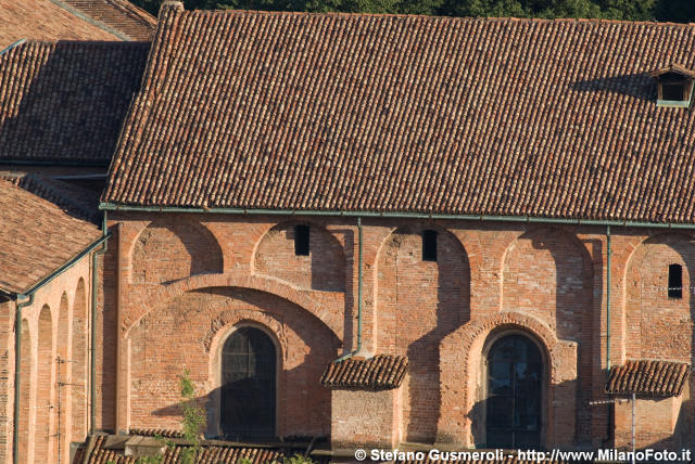  Arcate sul fianco sinistro della navata di S.Simpliciano - click to next image