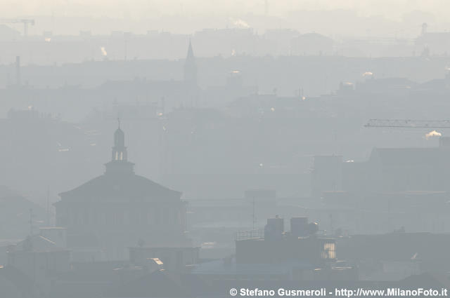  Tiburio di S.Maria delle Grazie in controluce - click to next image