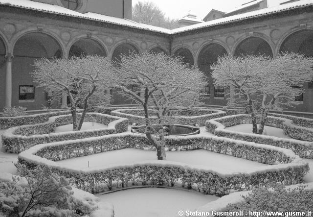  Chiostro S.Maria delle Grazie - click to next image