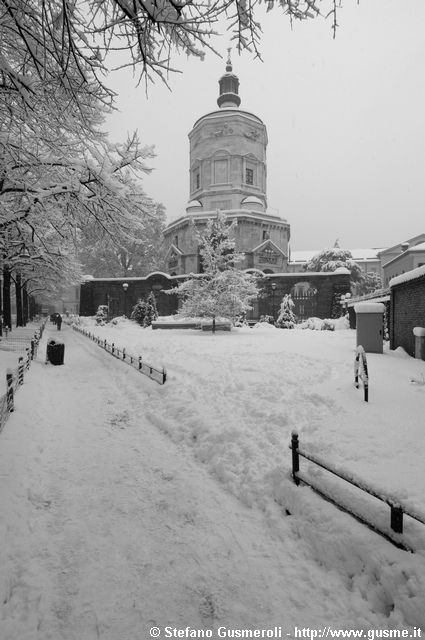  Piazza S.Ambrogio - click to next image