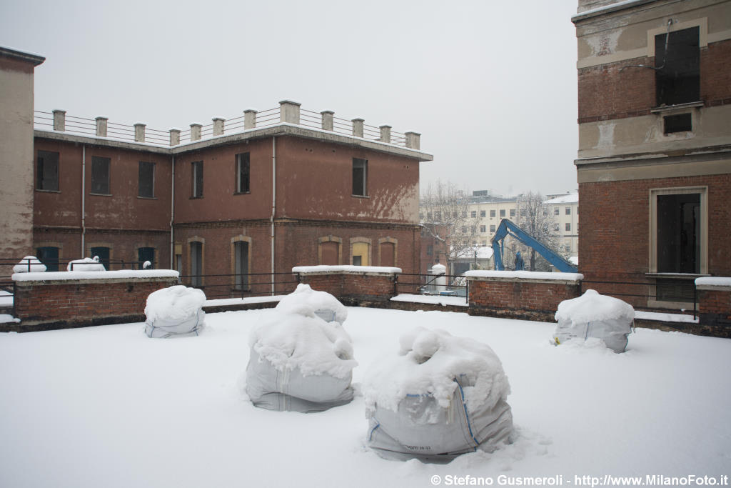  Big bags sotto alla neve - click to next image