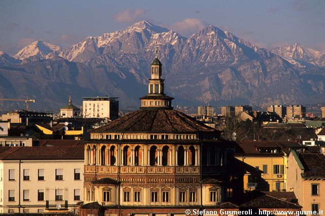  Tiburio S.Maria delle Grazie e Grigne - click to next image