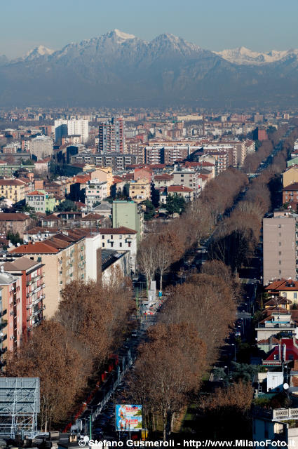  Viale Zara e Grigne - click to next image