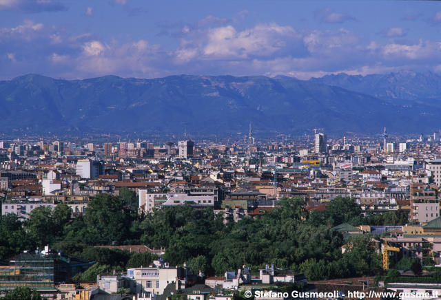  Giardini pubblici e monte Albenza - click to next image