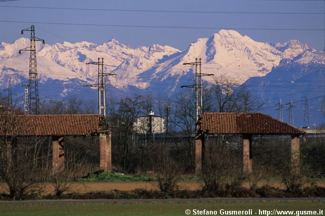  Cascina Gerola e pizzo Arera - click to next image