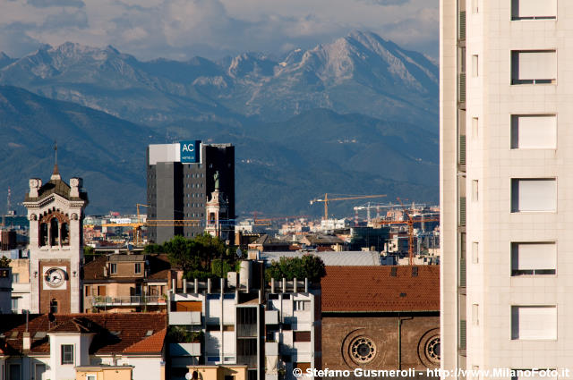  Scorcio verso il pizzo Arera - click to next image