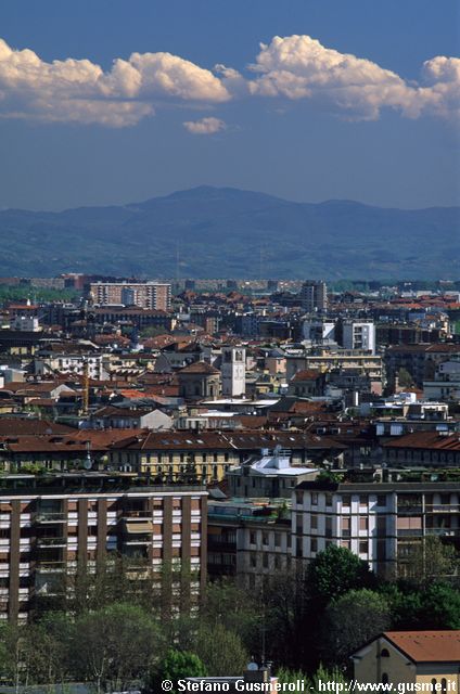  Largo V Alpini 2, Pieve Emanuele e monte Penice - click to next image